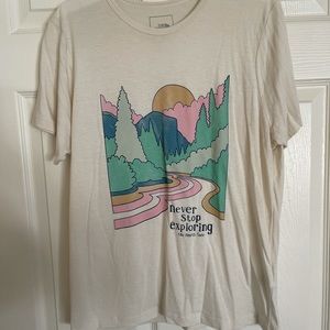 NWOT The north face t shirt